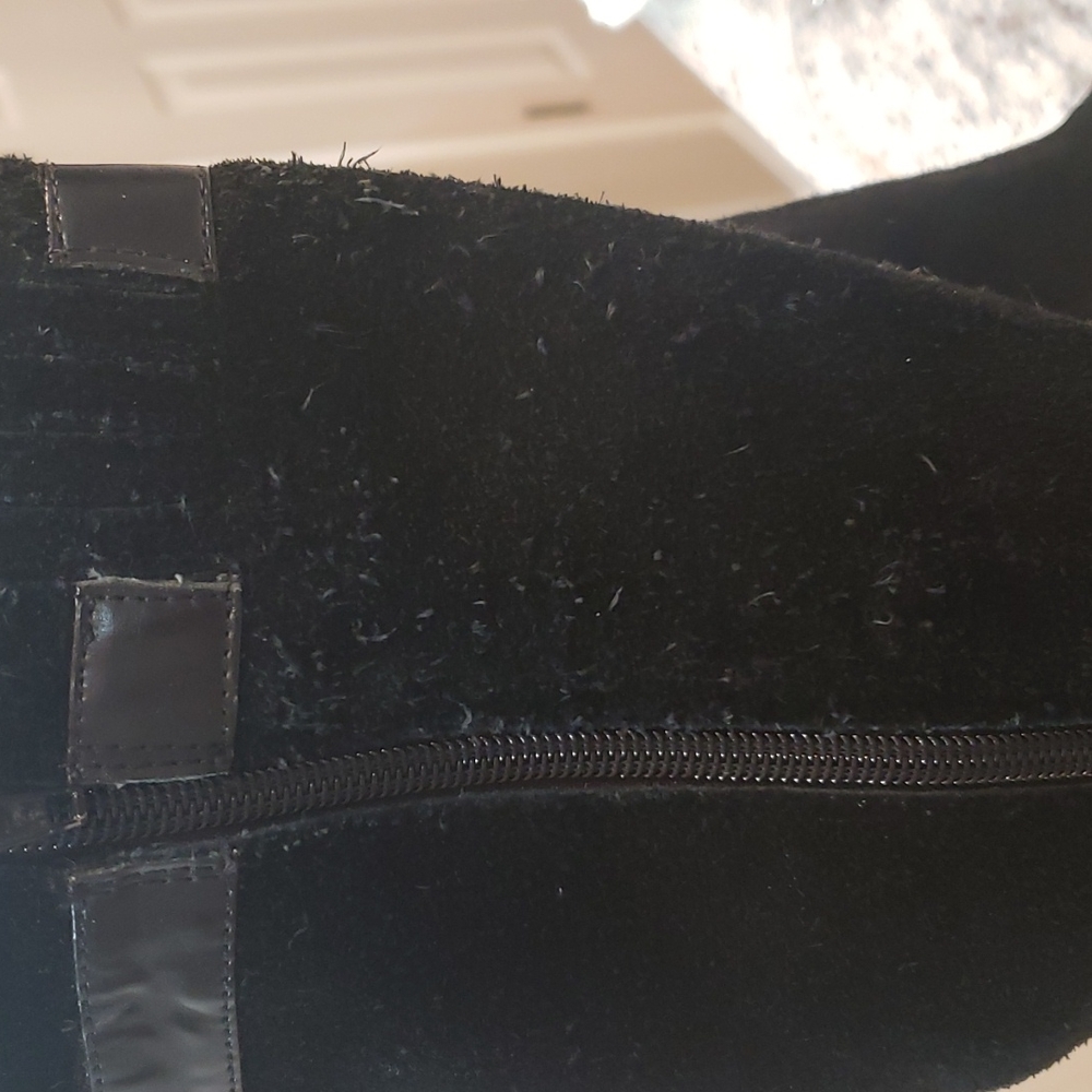 Liz Claiborne Flex High Boot - Picture 10 of 16